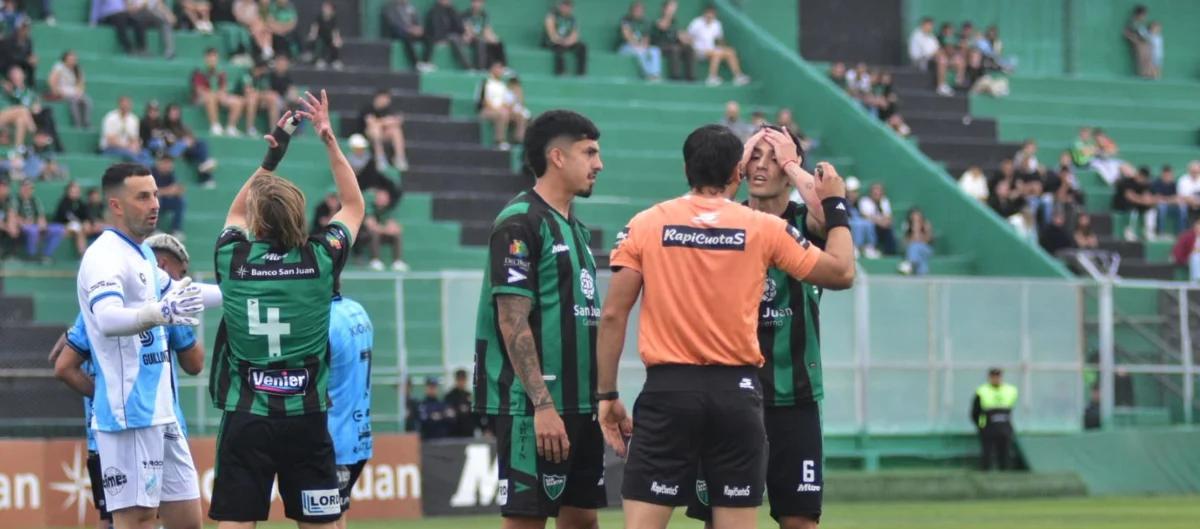San Martín perdió a un jugador temprano contra Temperley