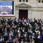 La oposición pidió una sesión especial para debatir el DNU 70 y la Ley de Tierras