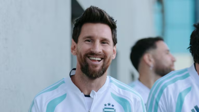 Messi se prepara para su última práctica con la Selección antes de la despedida en el Monumental
