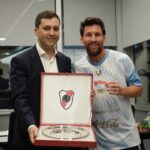 Messi fue nombrado socio honorario de River antes de su despedida de la Selección