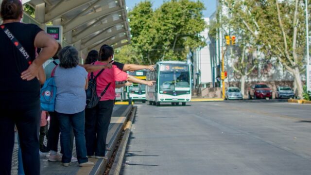 ¿Qué pasa si se sostiene el paro de colectivos en San Juan? Multas diarias y posible pase al fuero penal