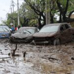 Aluvión en Santiago de Chile: las causas de la corriente de barro que arrastró vehículos en Las Condes