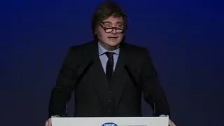 Milei cuestionó la frase “la gente no llega a fin de mes” y lanzó una polémica pregunta