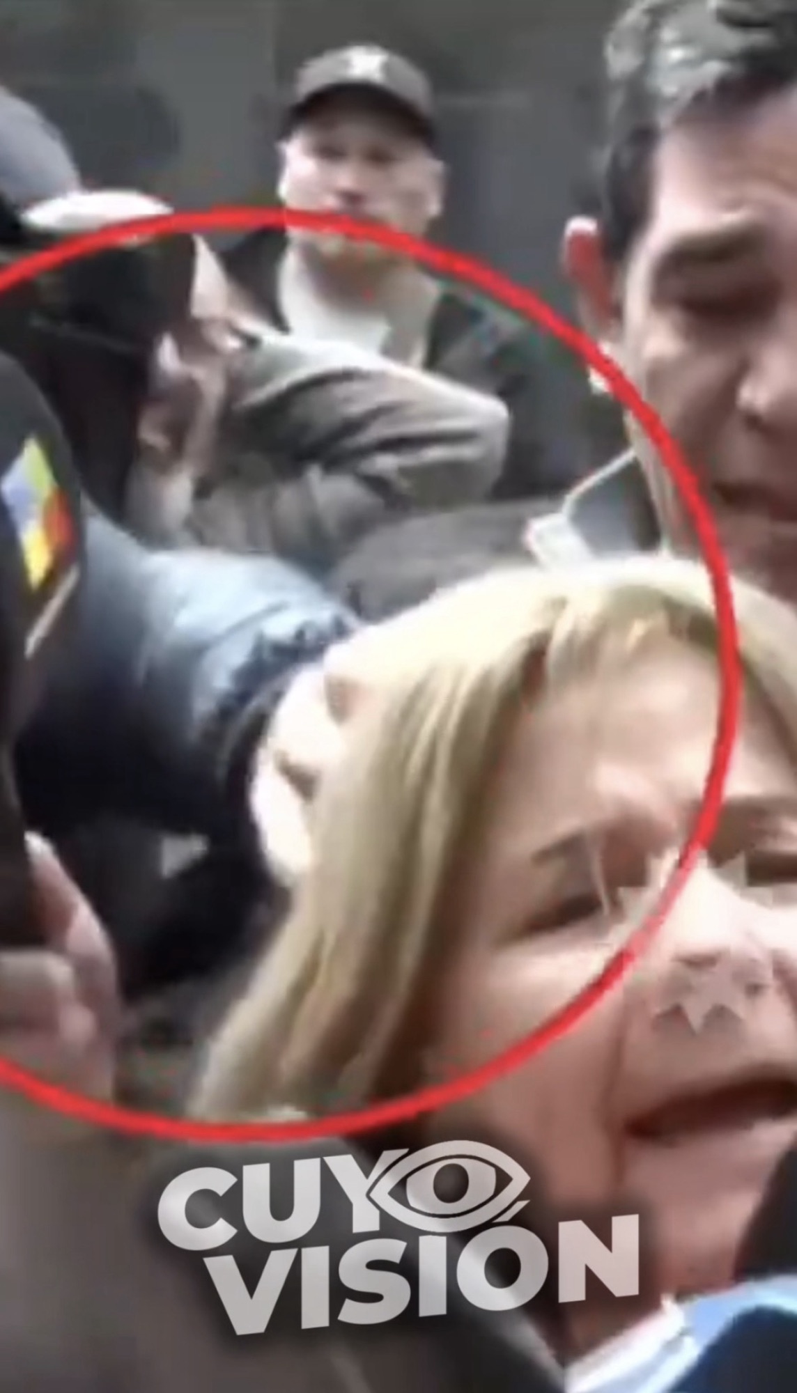 Mercedes Ninci vivió un tenso momento durante un móvil y Moria Casán reaccionó contra un camarógrafo