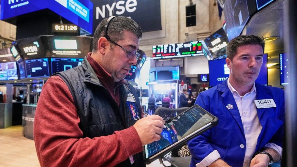 El riesgo país subió 5,5% y volvió a acercarse a los 800 puntos por primera vez en un año